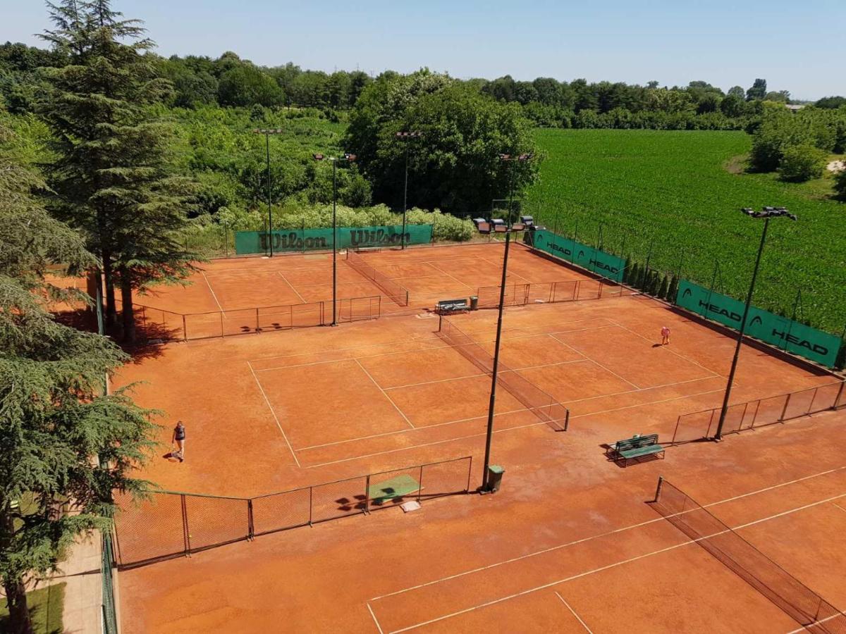 Roomsapartments Popcourt Pancevo Luaran gambar