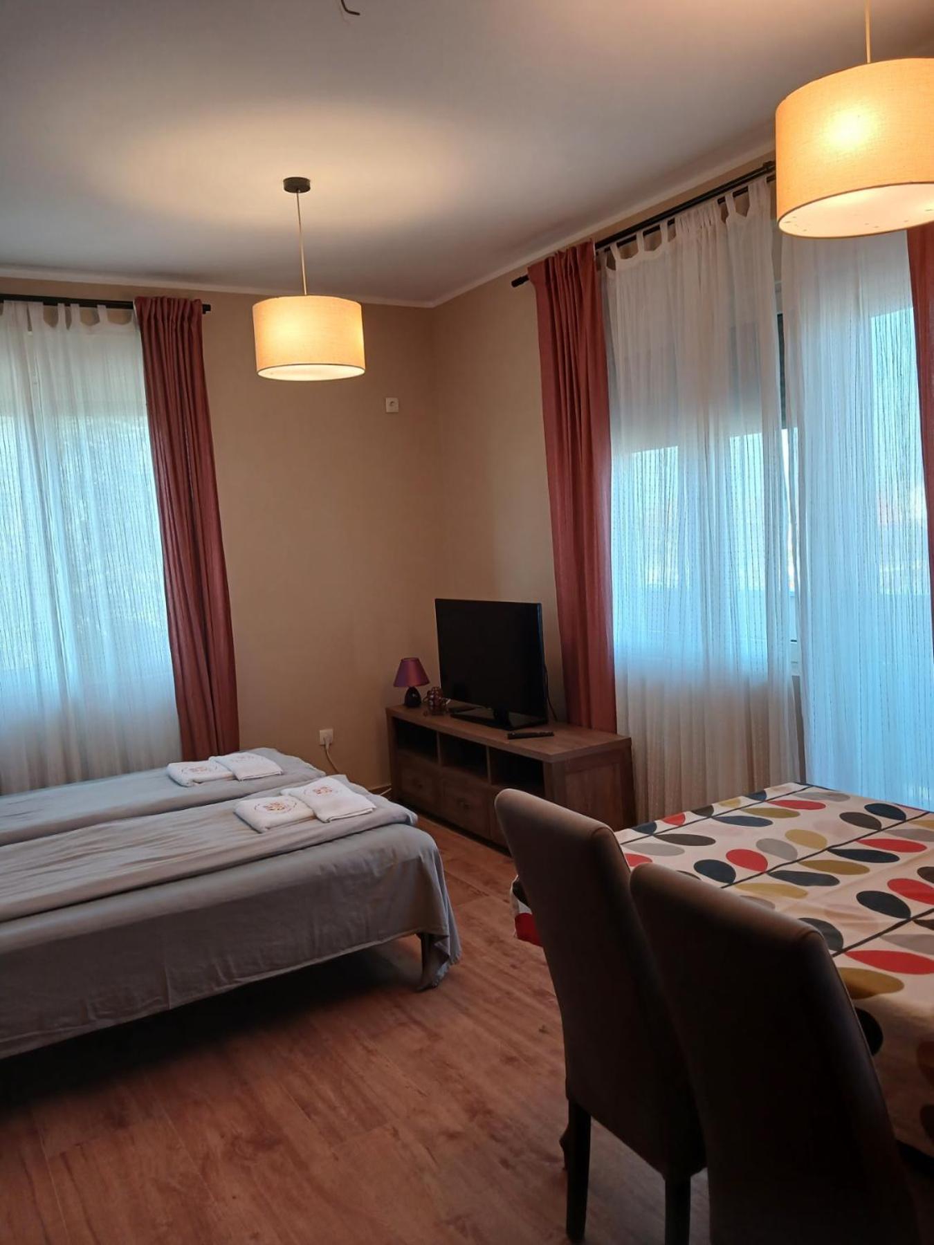 Roomsapartments Popcourt Pancevo Luaran gambar